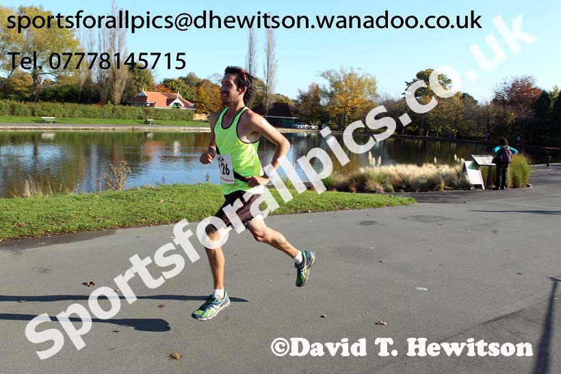 Newcastle Town Moor Marathon, Newcastle Town Moor Marathon and Half Marathon. Photo: David T. Hewitson/Sports for All Pics